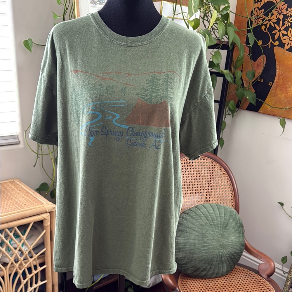 Vintage Gildan Sedona Arizona Cave Springs Campground Green T-Shirt